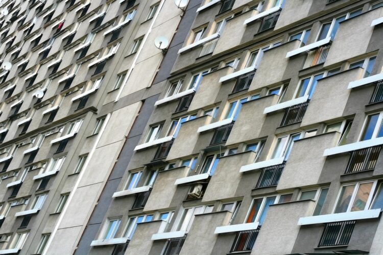 Jak zweryfikować stan nieruchomości przed zakupem